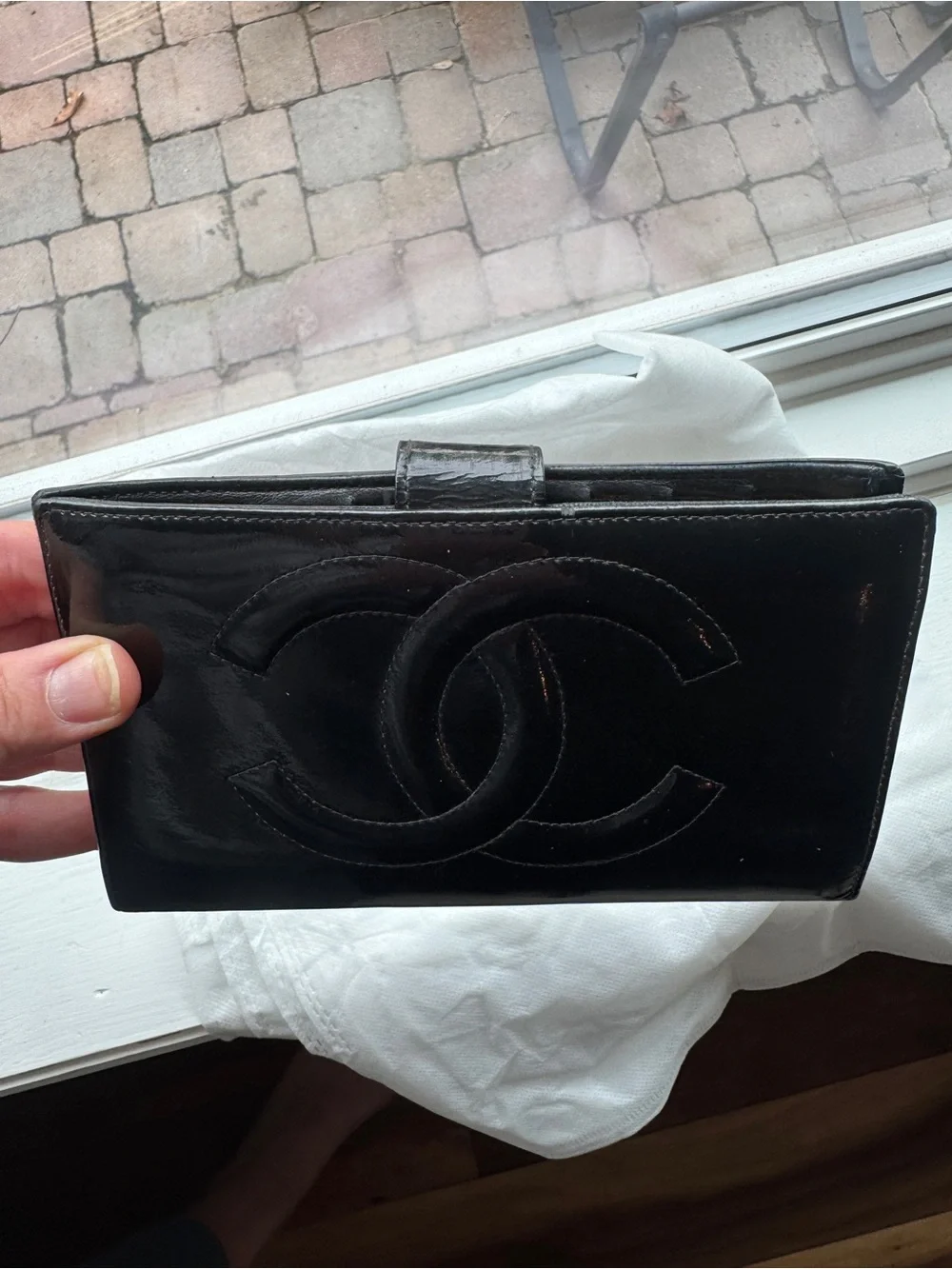 CHANEL Black Patent Leather CC Logo wallet